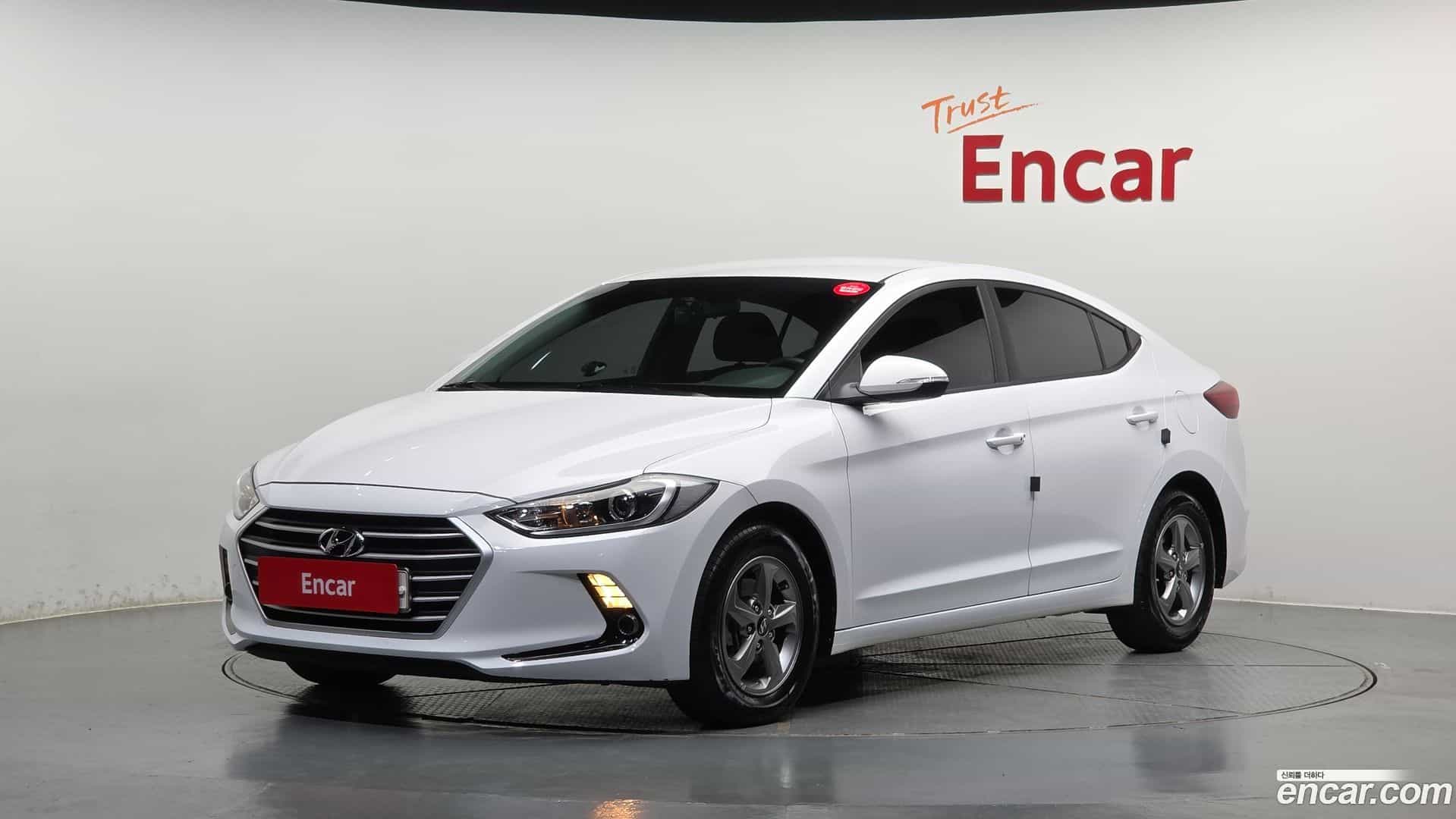 AVANTE Hyundai 2016.11-OUTER-001