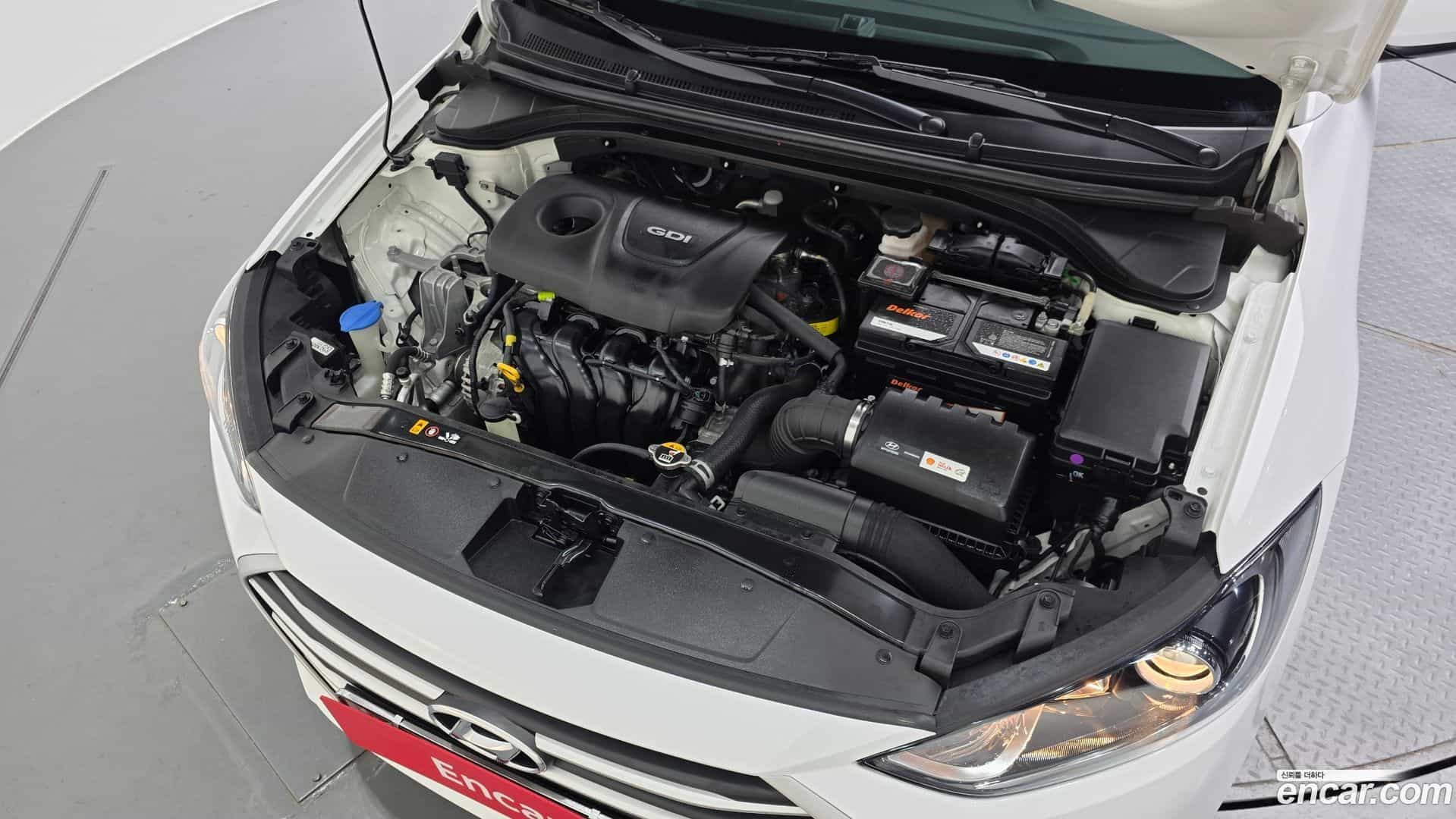 AVANTE Hyundai 2016.11-OUTER-006