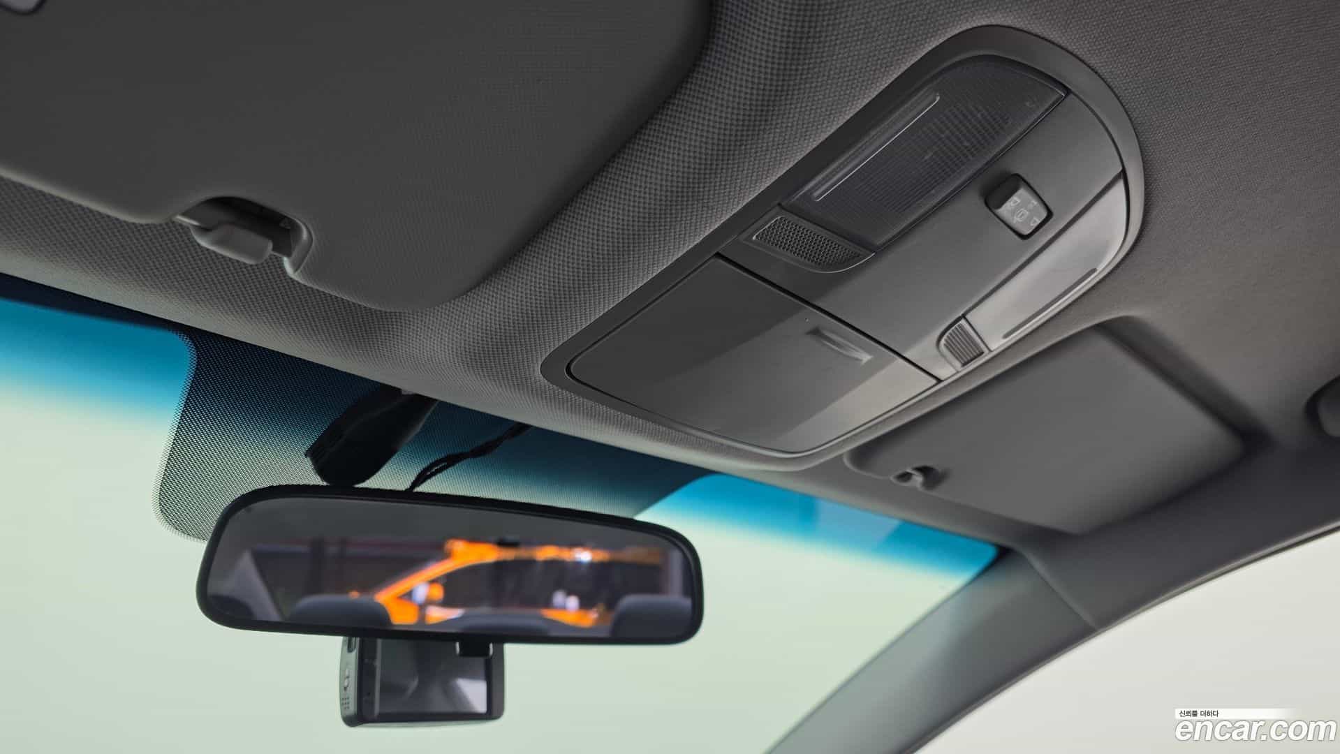 AVANTE Hyundai 2016.11-OPTION-021