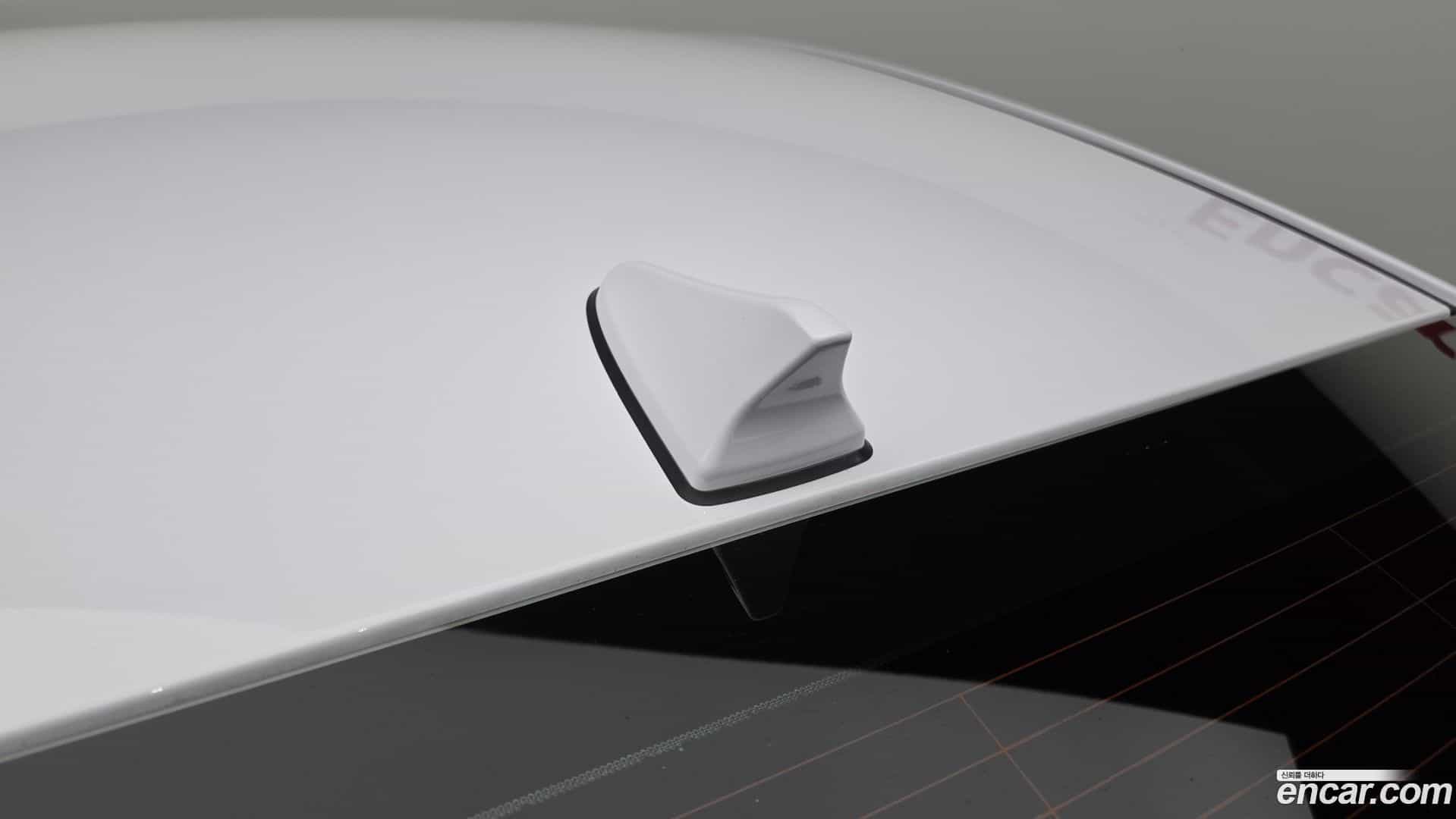 AVANTE Hyundai 2016.11-OPTION-040
