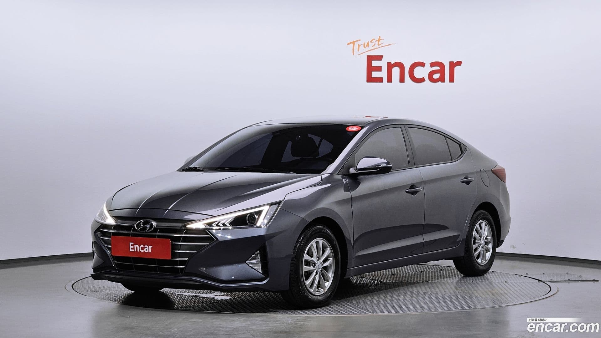 Main__Slider__Photo:AVANTE Hyundai 2019.7-0