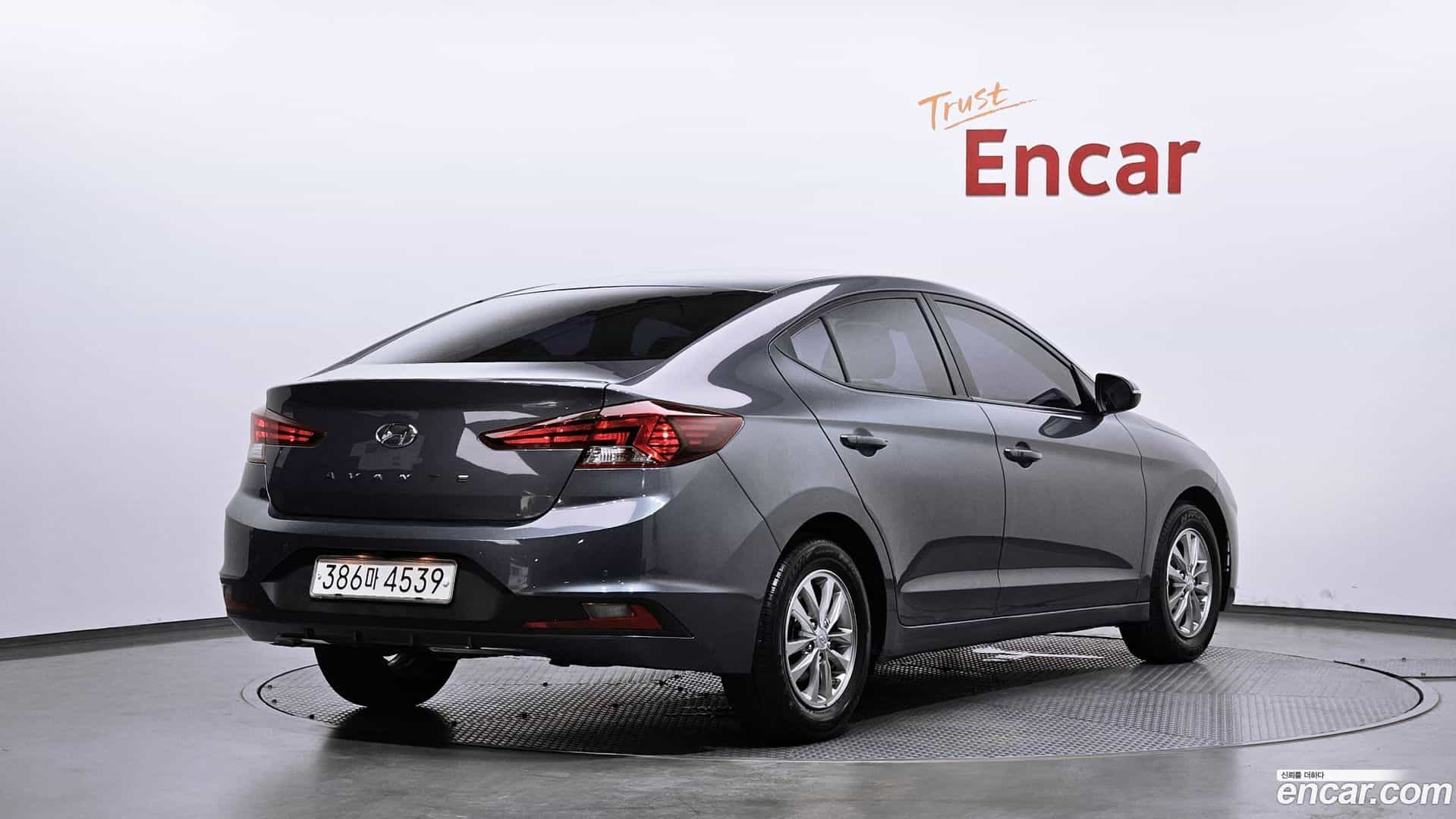 AVANTE Hyundai 2019.7-OUTER-002