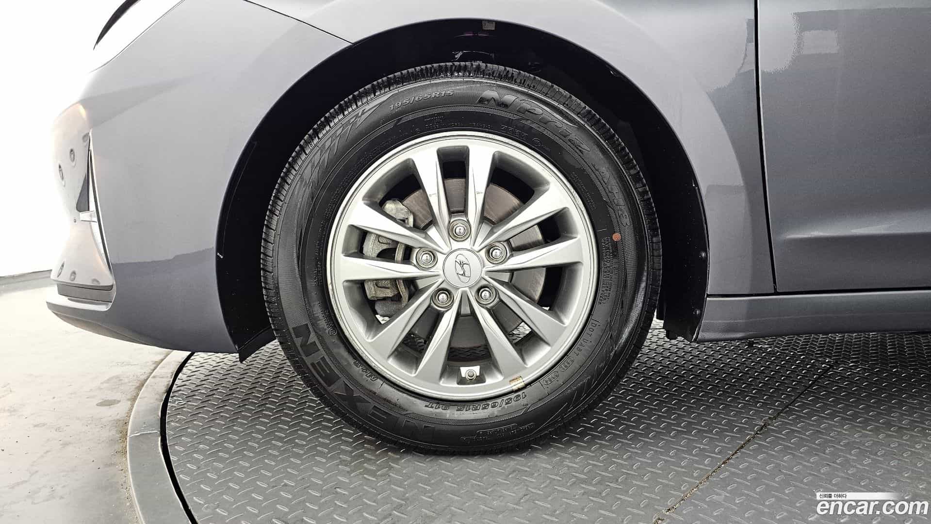 AVANTE Hyundai 2019.7-OUTER-005