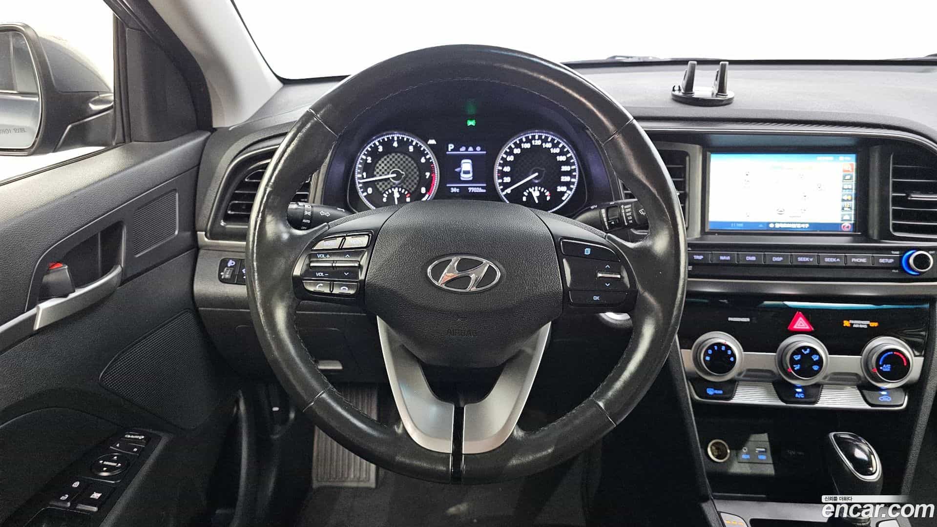 AVANTE Hyundai 2019.7-OPTION-017