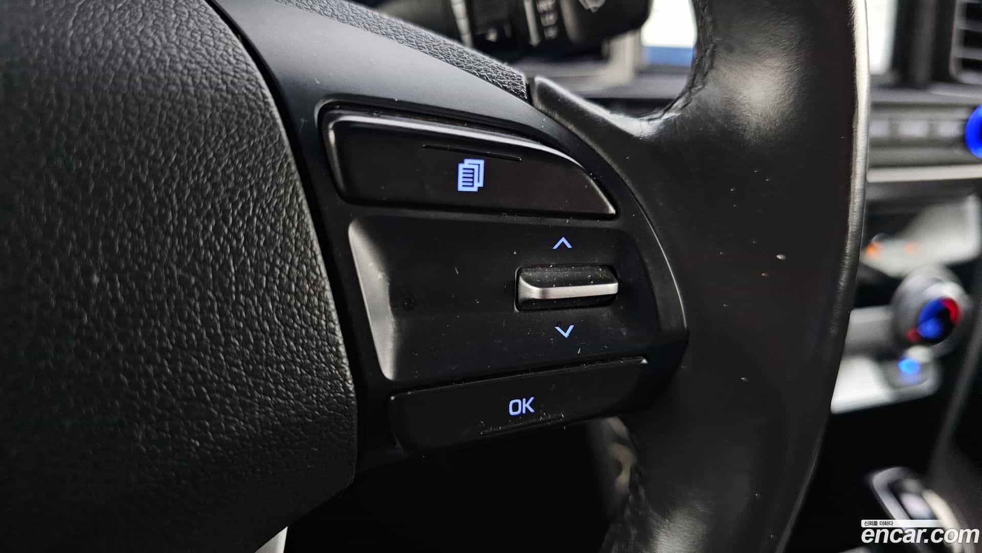 AVANTE Hyundai 2019.7-OPTION-019