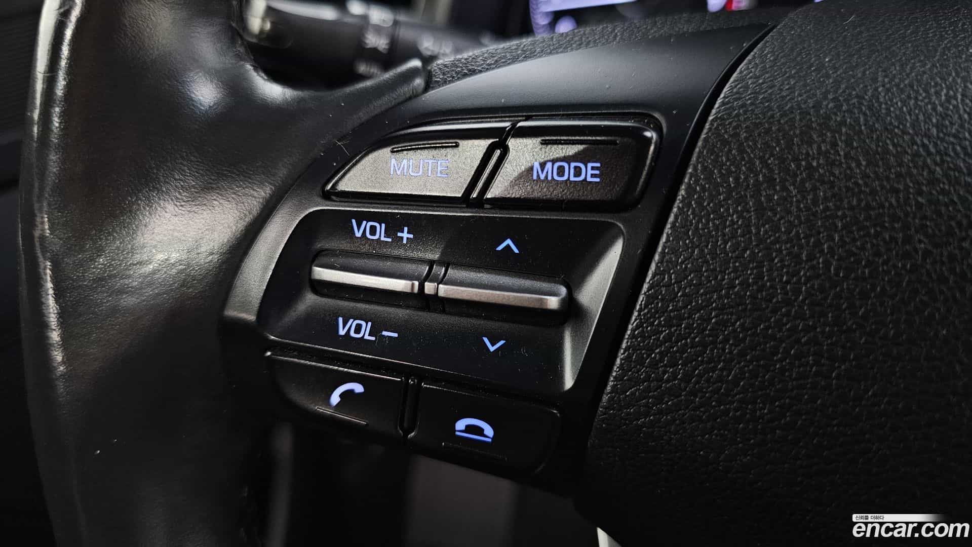 AVANTE Hyundai 2019.7-OPTION-020