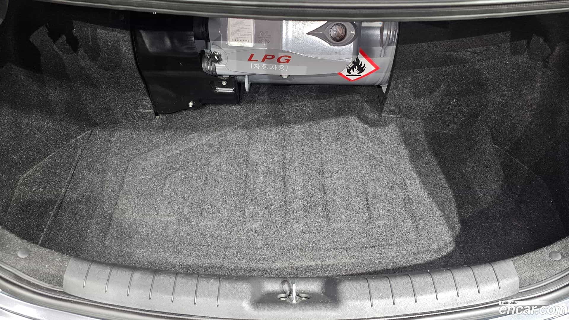 AVANTE Hyundai 2019.7-OPTION-021