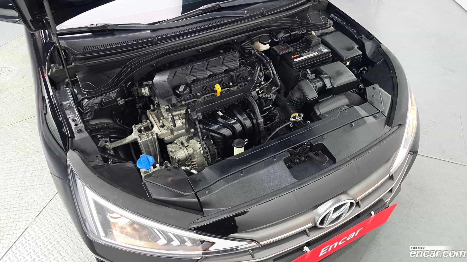 AVANTE Hyundai 2019.6-OUTER-006
