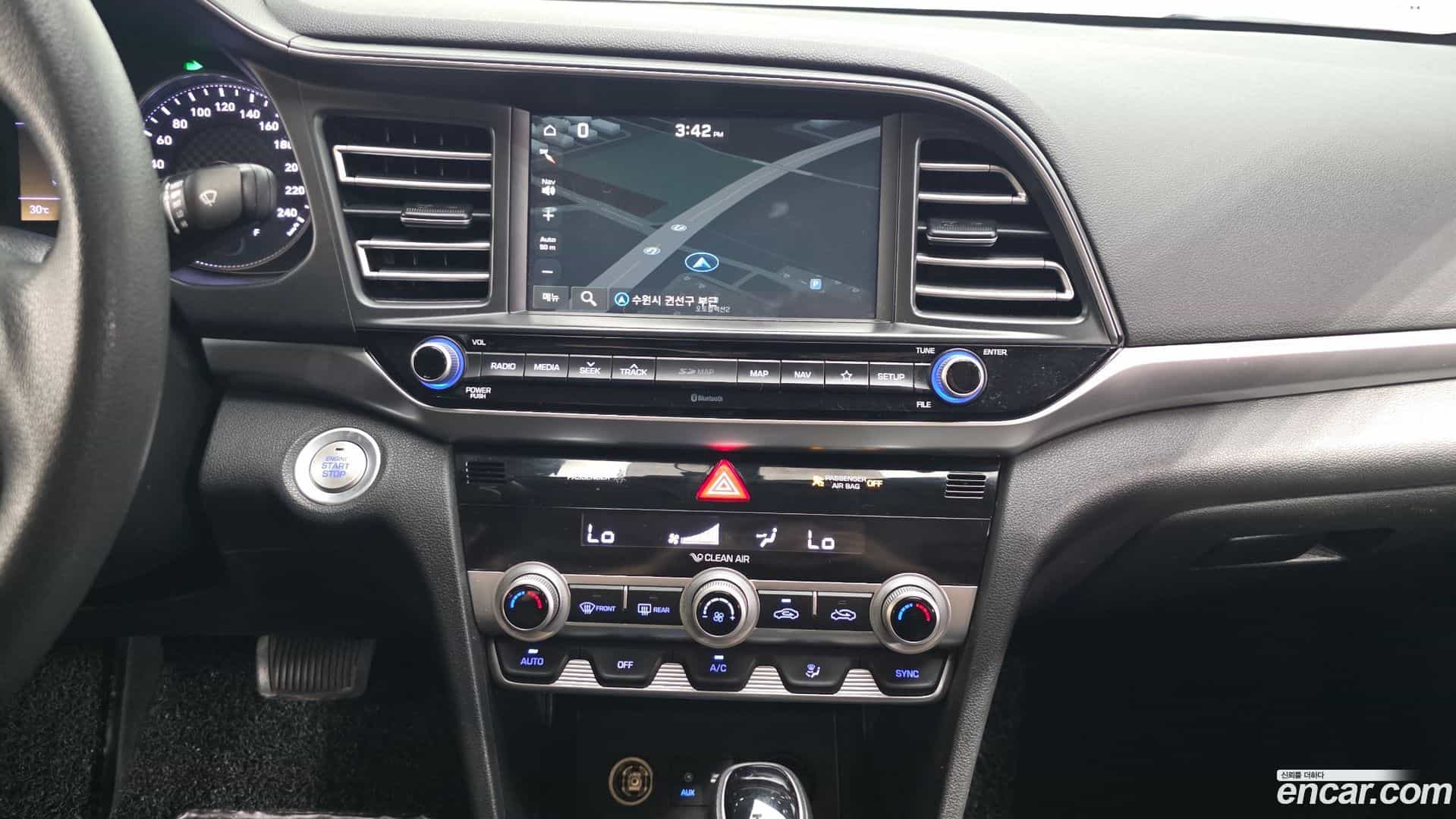 AVANTE Hyundai 2019.6-OPTION-018