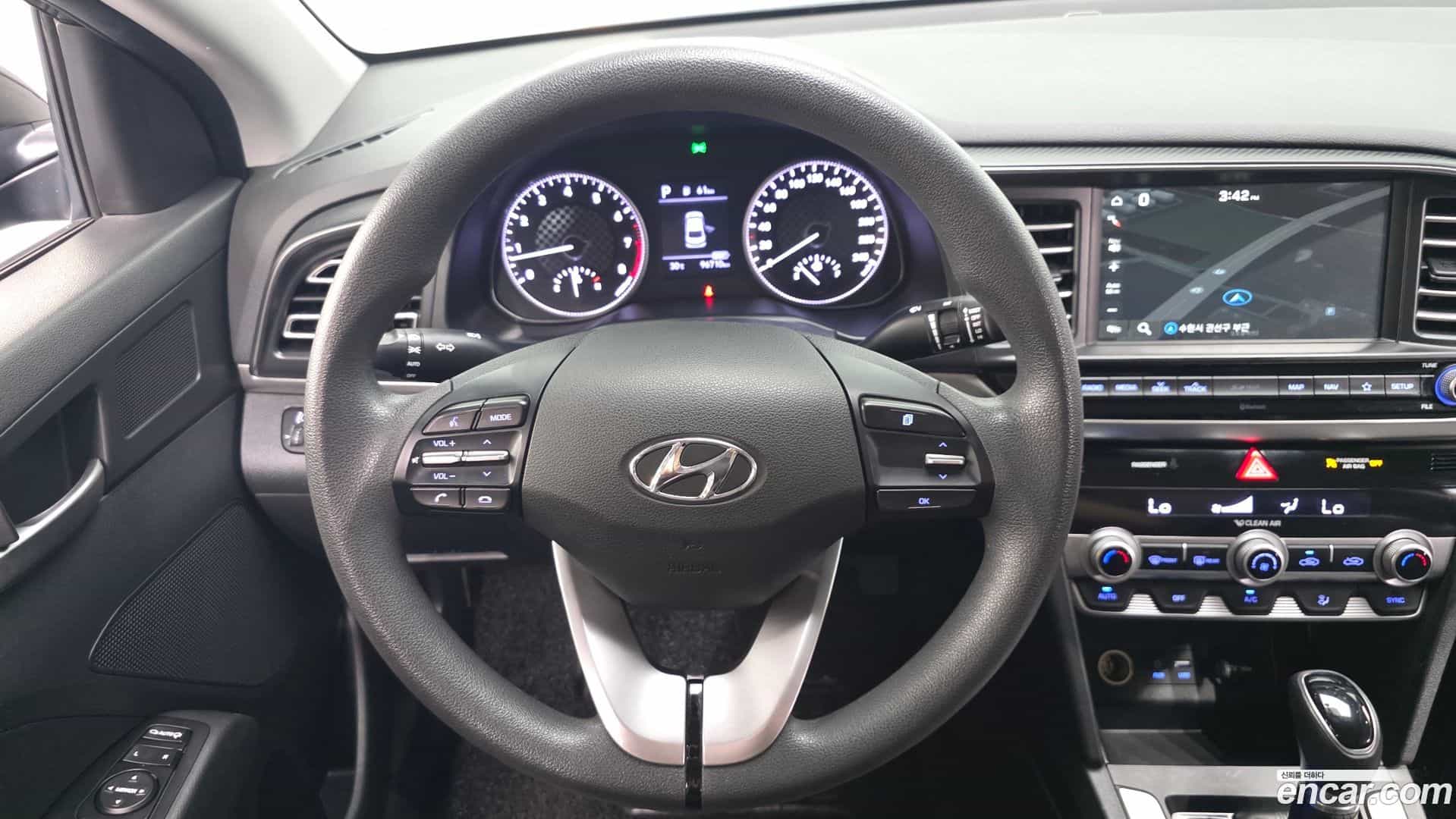 AVANTE Hyundai 2019.6-OPTION-019