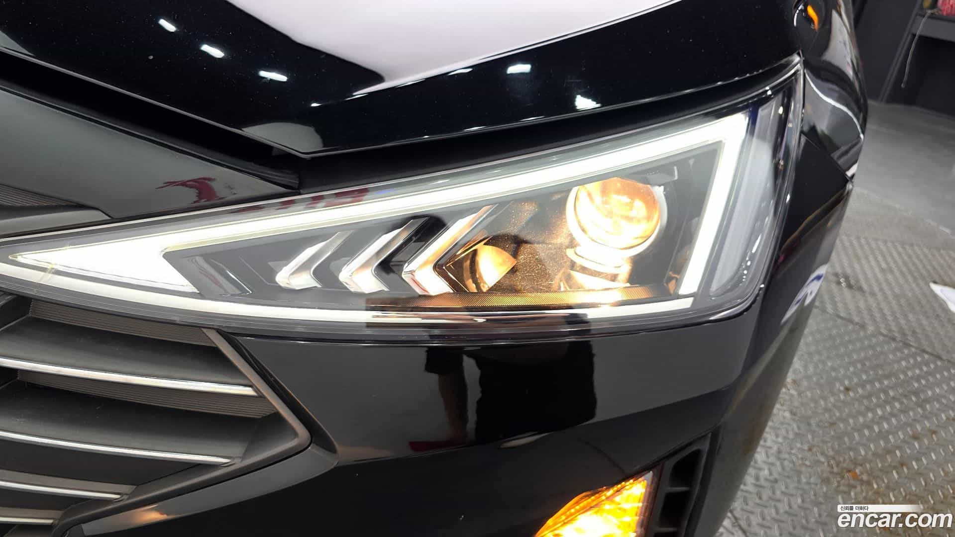AVANTE Hyundai 2019.6-OUTER-032