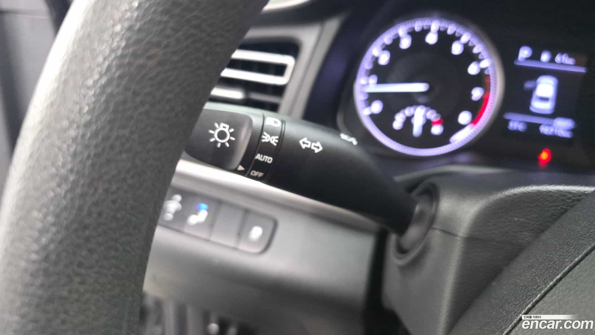 AVANTE Hyundai 2019.6-OPTION-041