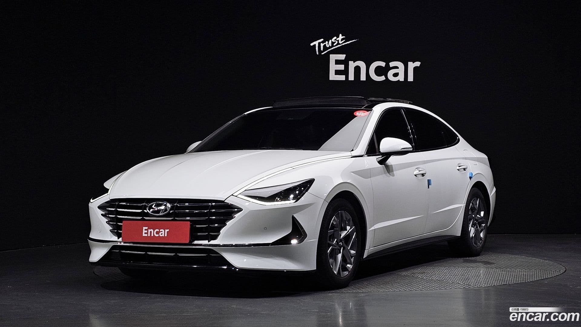 Main__Slider__Photo:Sonata Hyundai 2019.4-0