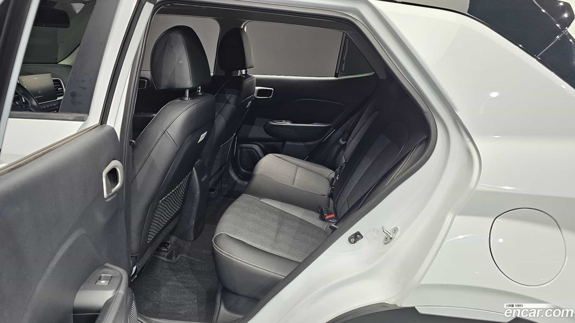 Venue Hyundai 2020.3-OPTION-016