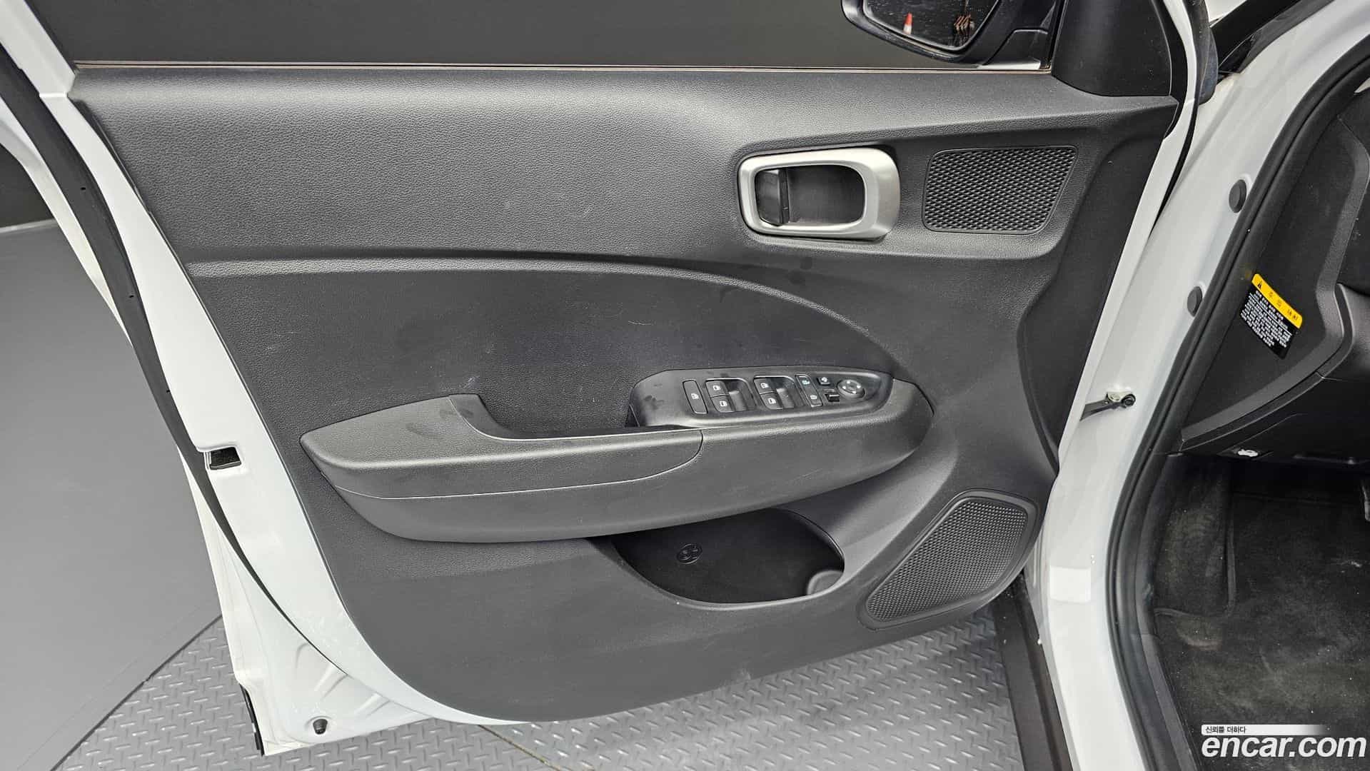 Venue Hyundai 2020.3-INNER-034