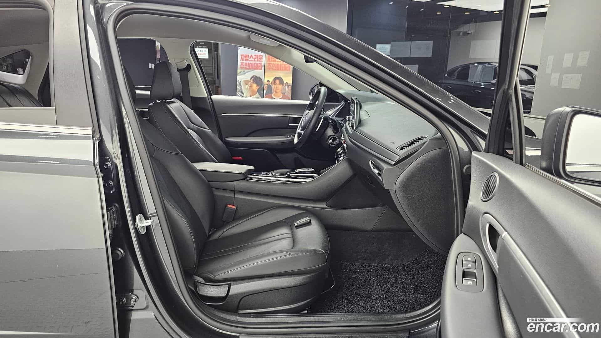 Sonata Hyundai 2019.4-OPTION-016