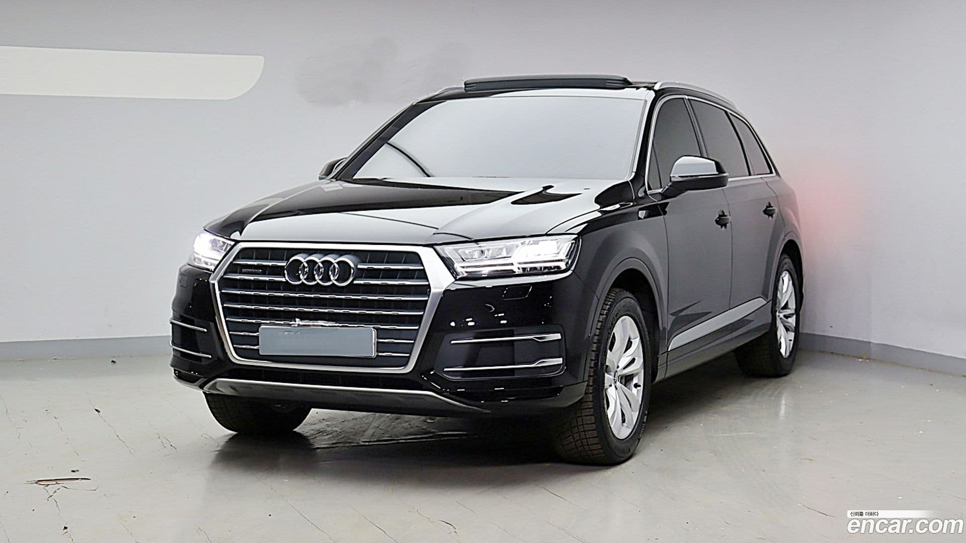 Main__Slider__Photo:Q7 Audi 2019.9-0