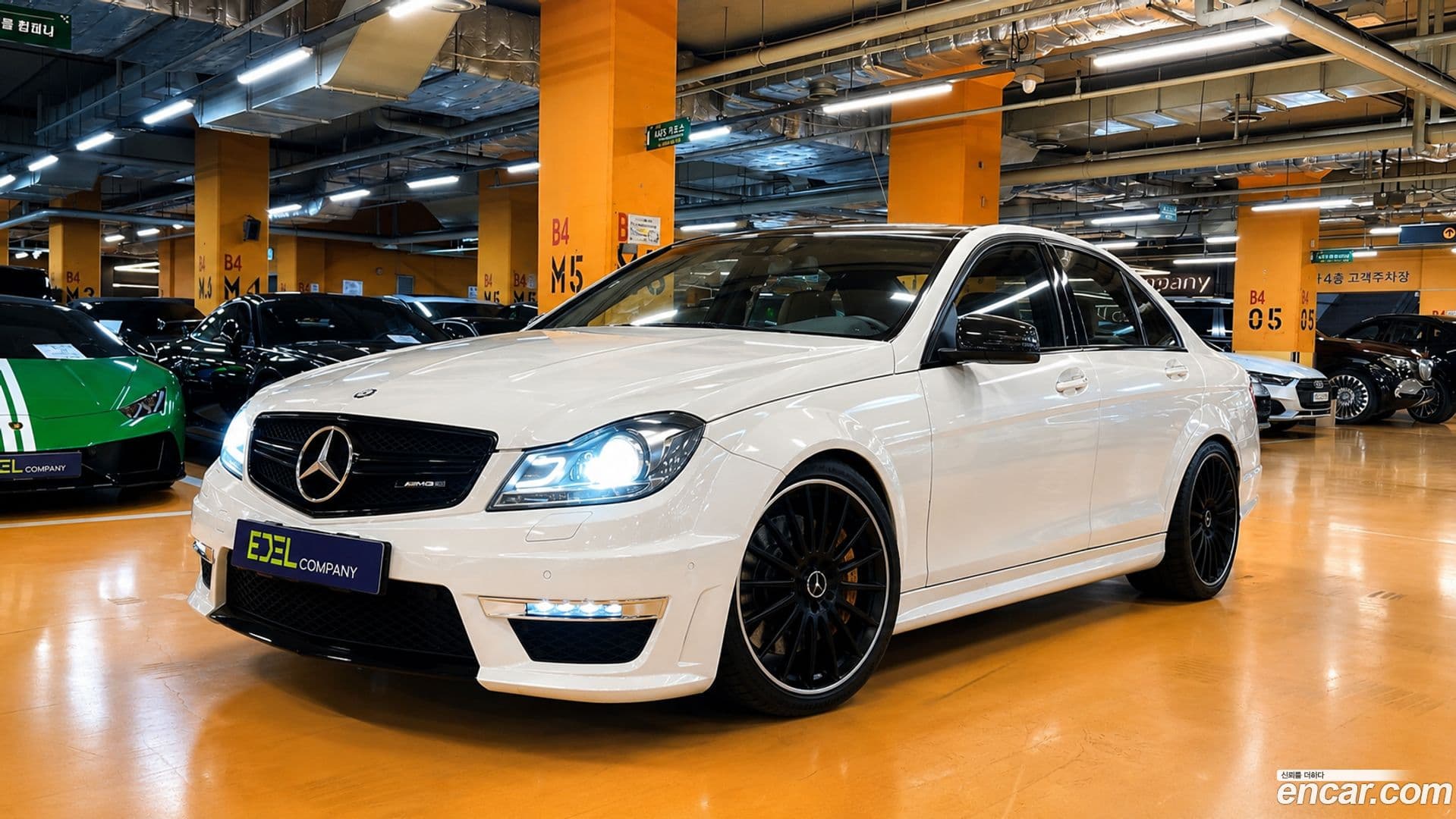 Main__Slider__Photo:C-Class Mercedes-Benz 2012.5-0