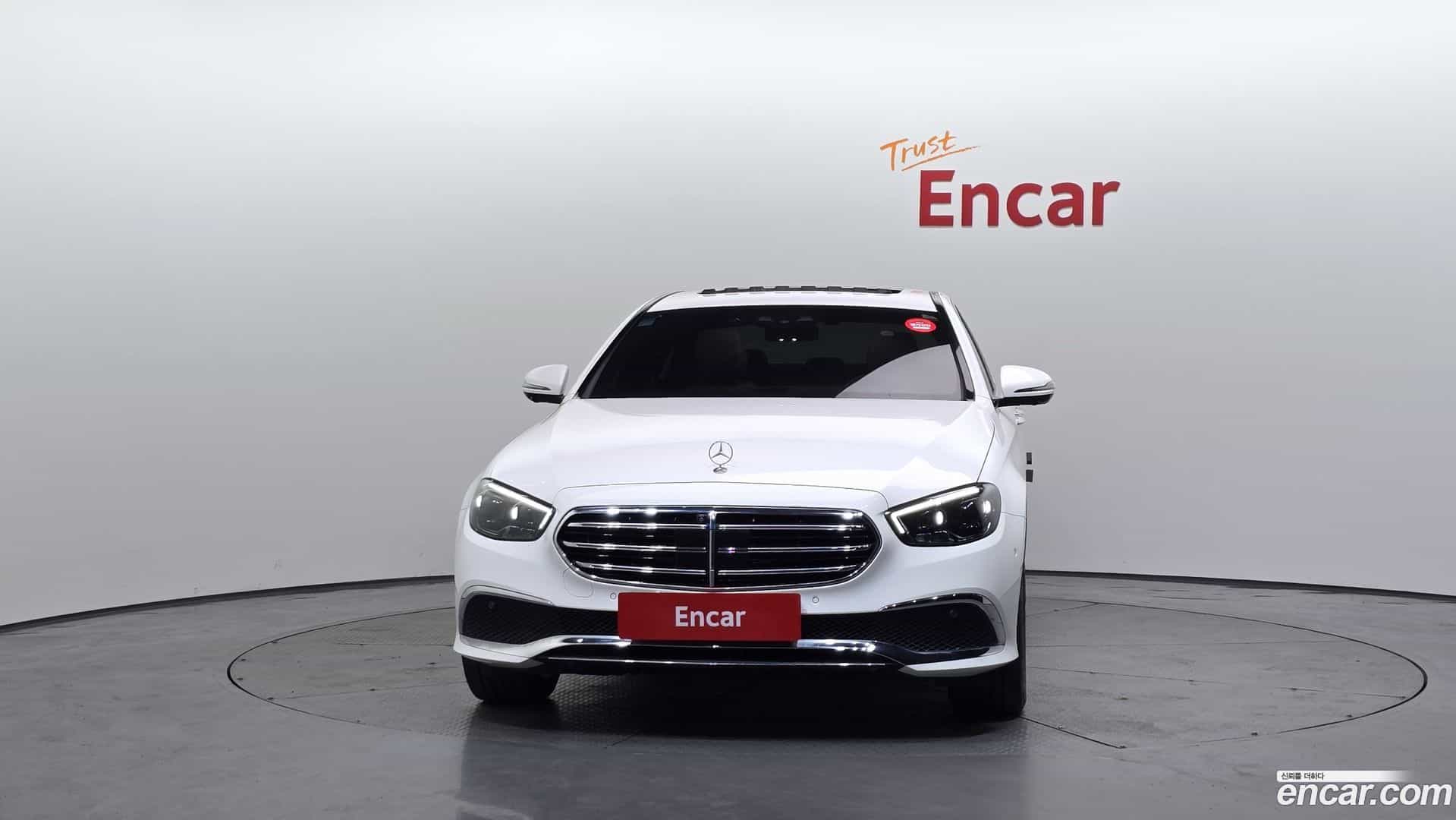 E-Class Mercedes-Benz 2022.4-OUTER-003