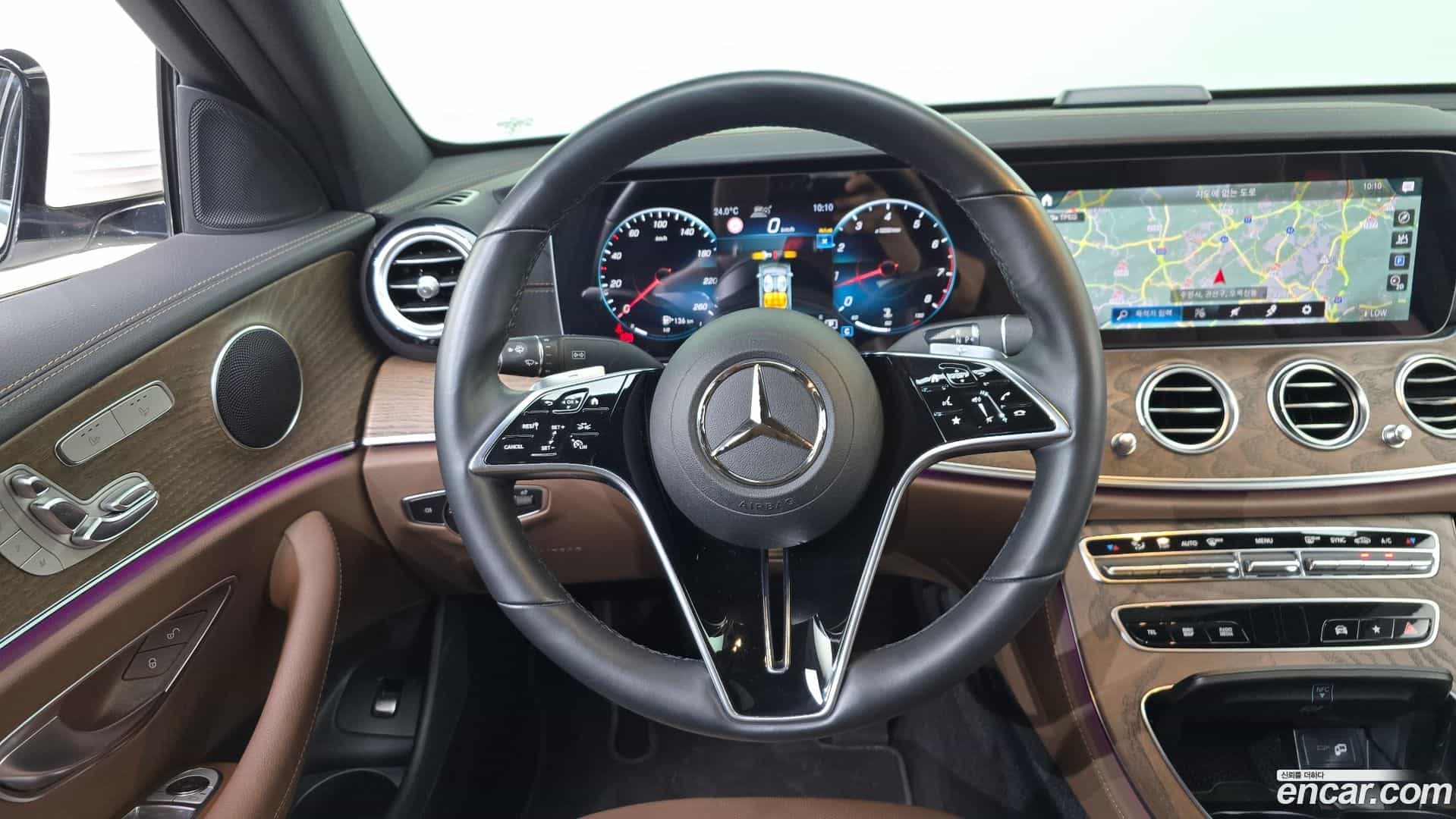 E-Class Mercedes-Benz 2022.4-OPTION-017