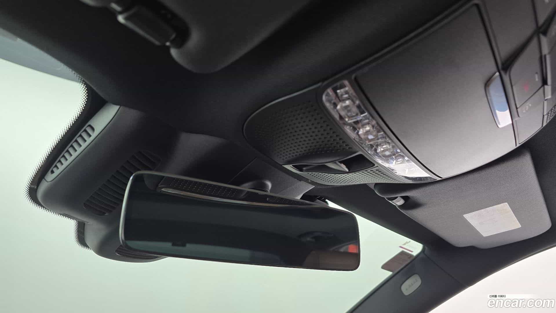 E-Class Mercedes-Benz 2022.4-OPTION-040