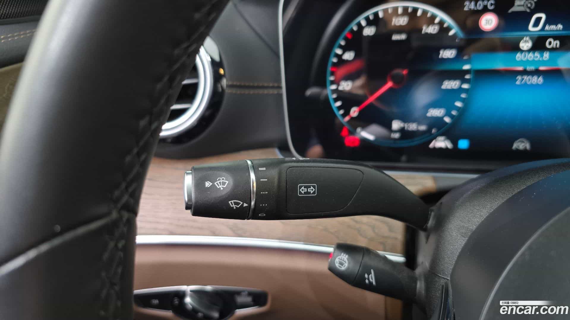 E-Class Mercedes-Benz 2022.4-OPTION-042