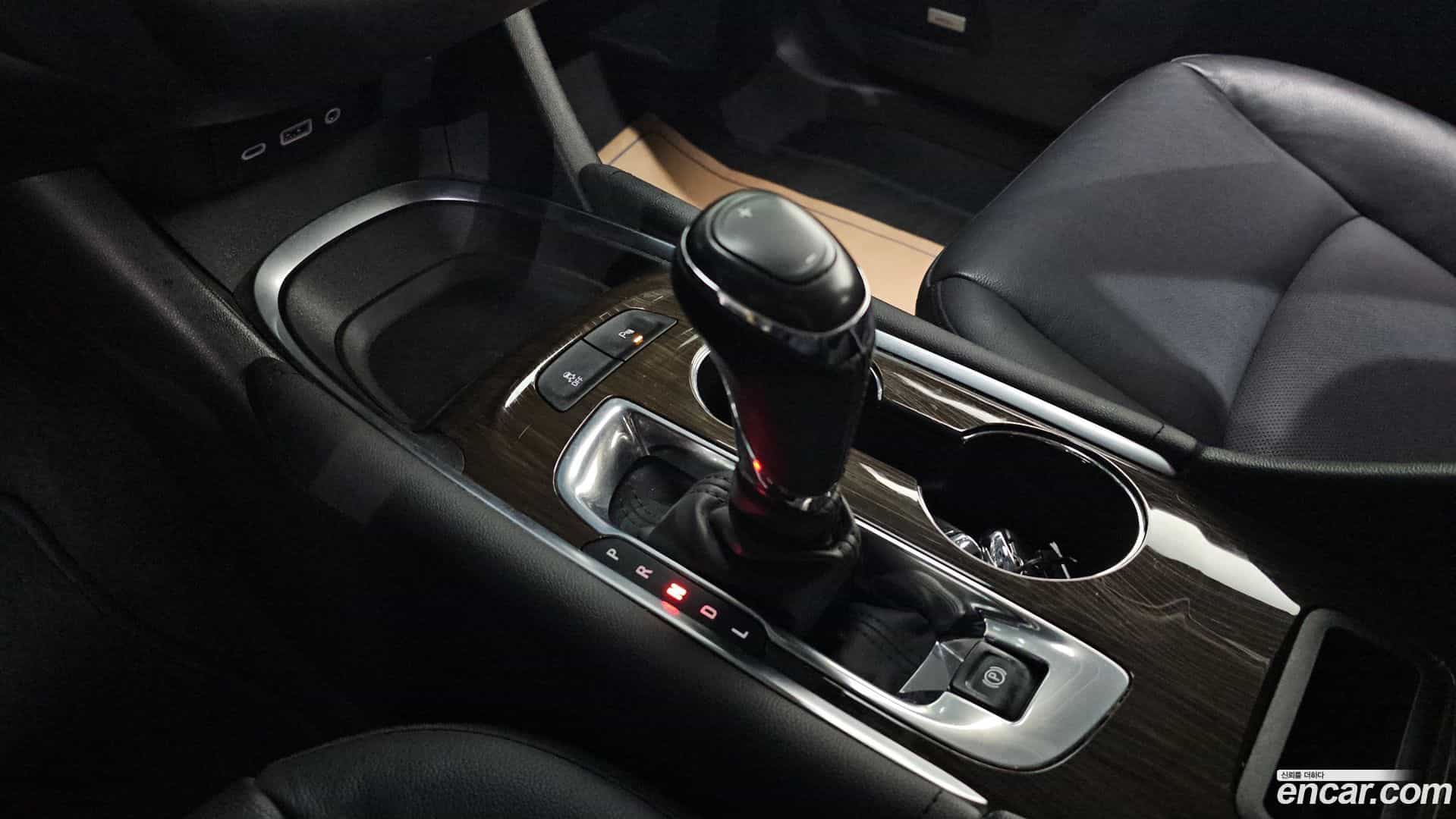 Malibu Chevrolet 2020.5-INNER-009