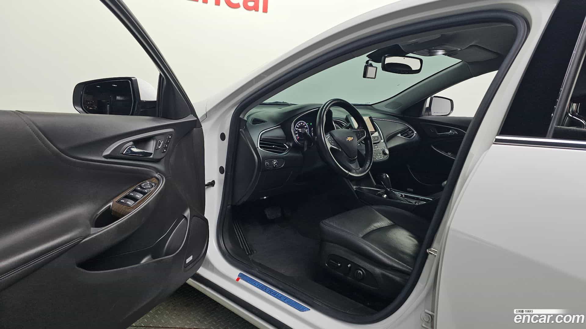 Malibu Chevrolet 2020.5-INNER-010
