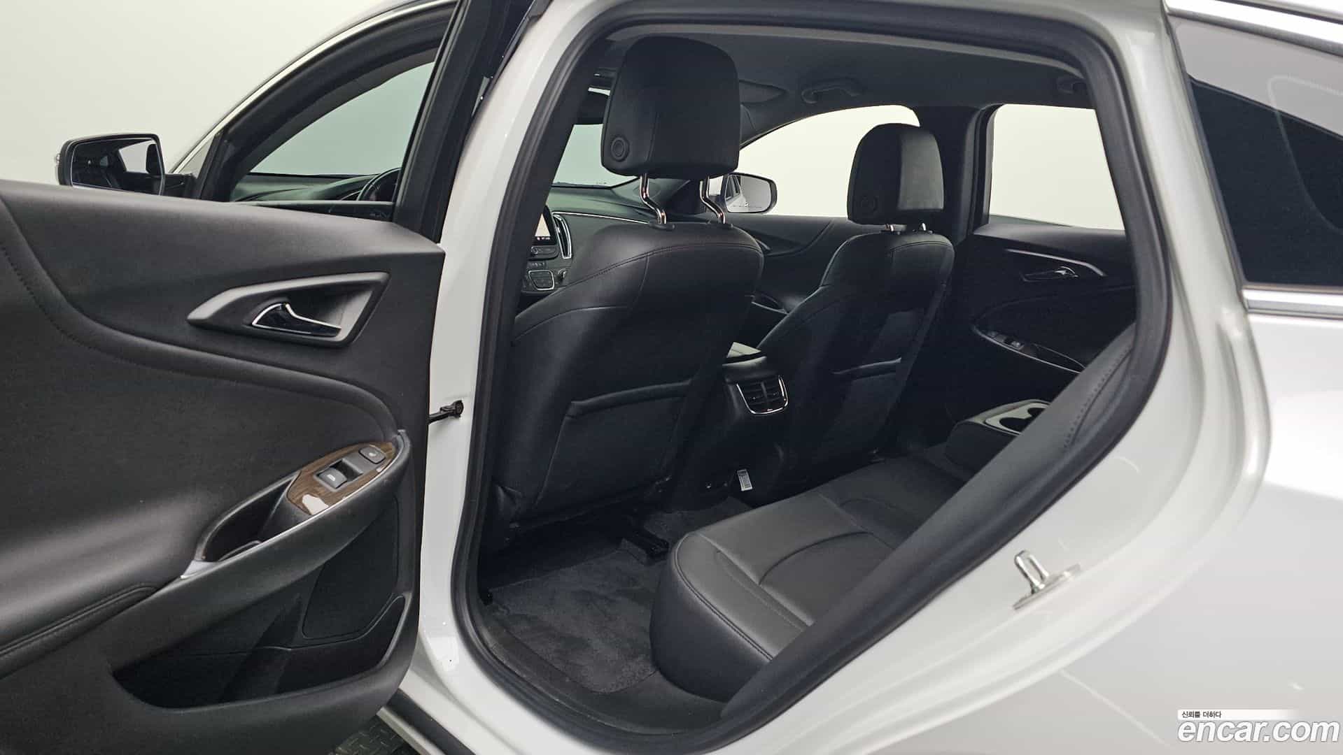 Malibu Chevrolet 2020.5-OPTION-015