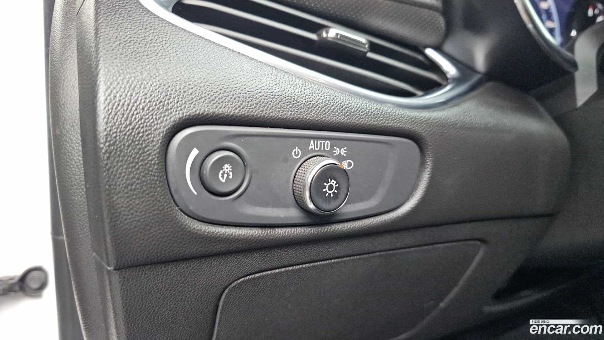 Malibu Chevrolet 2020.5-OPTION-018