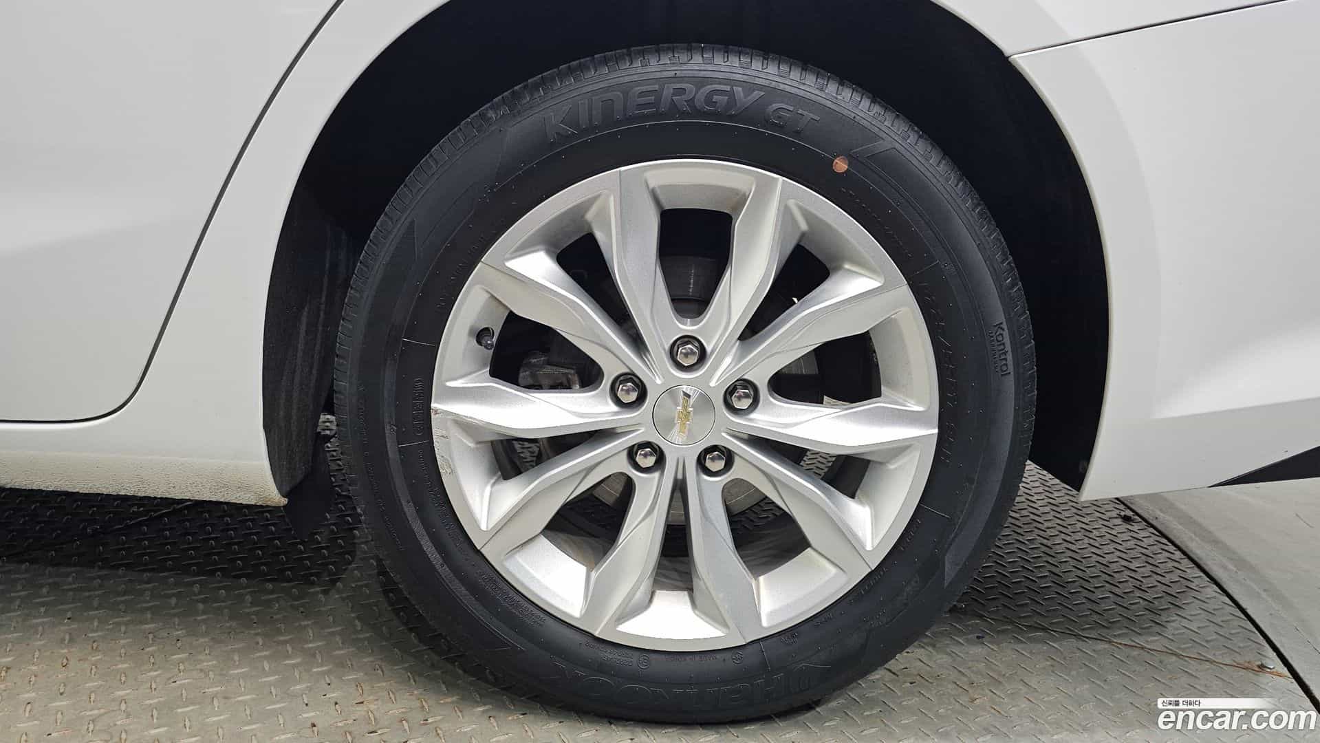 Malibu Chevrolet 2020.5-OUTER-031