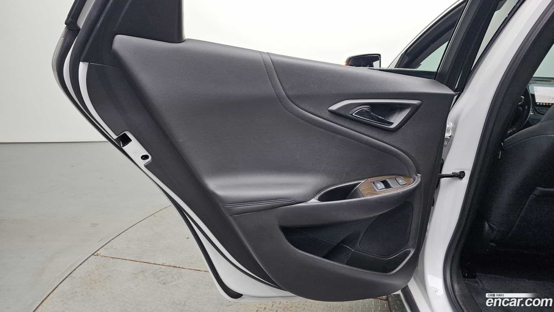 Malibu Chevrolet 2020.5-INNER-035