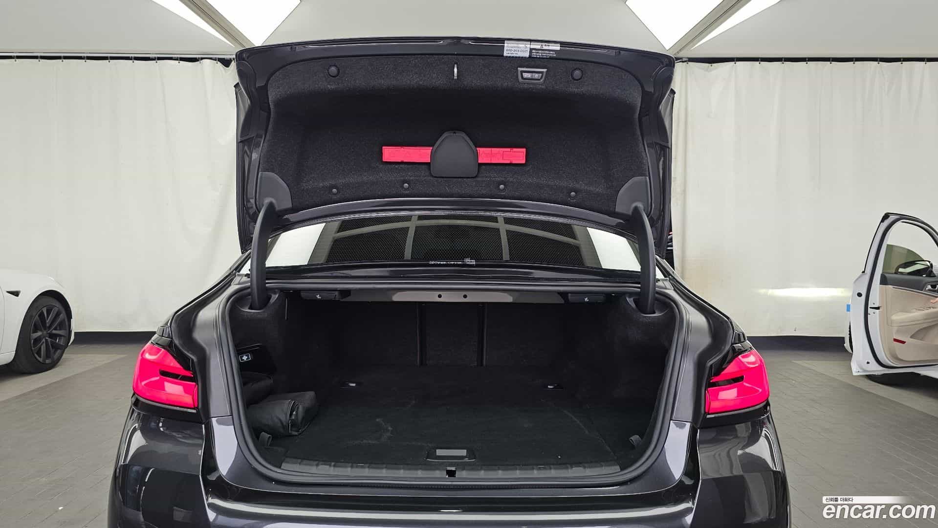 5-Series BMW 2023.7-OPTION-024