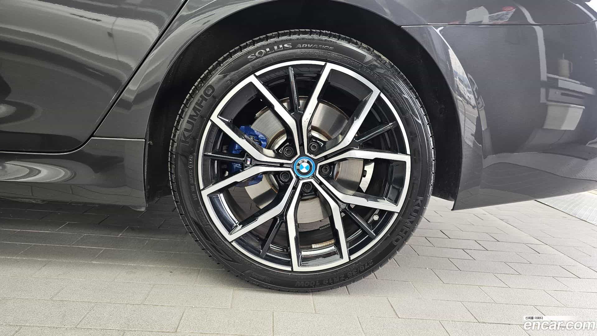 5-Series BMW 2023.7-OUTER-031