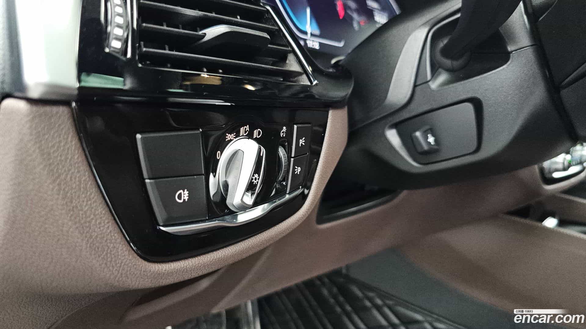5-Series BMW 2023.7-OPTION-044