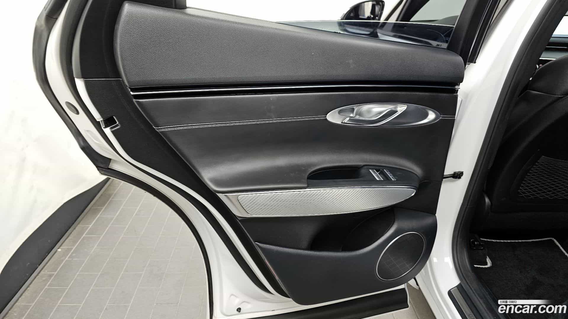 GV70 Genesis 2022.1-INNER-035