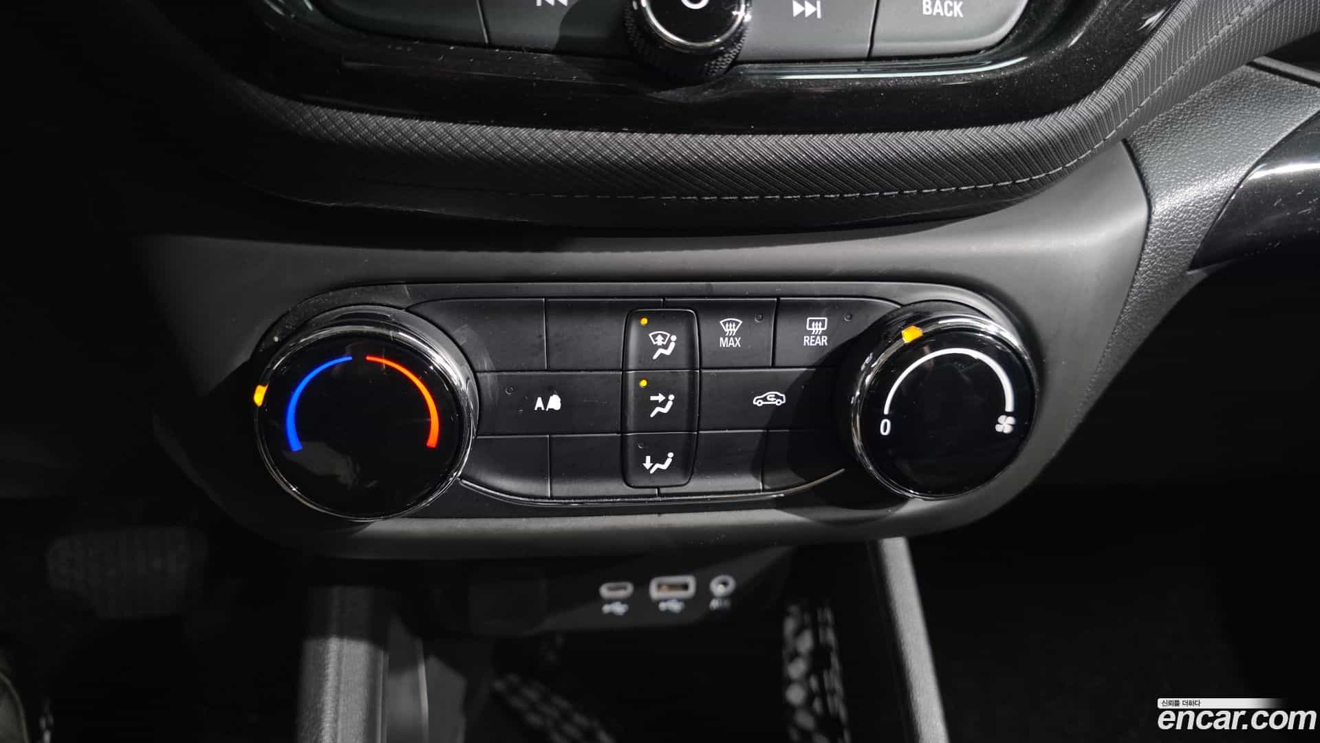 Trailblazer Chevrolet 2020.4-OPTION-043