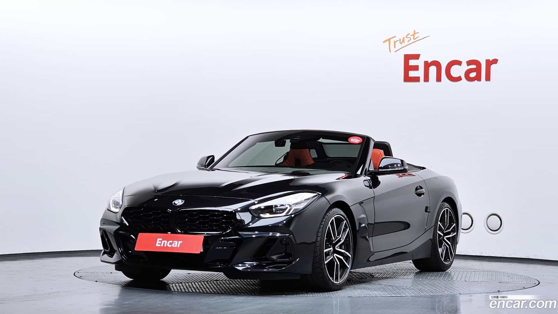 Z4 BMW 2023.11-OUTER-001