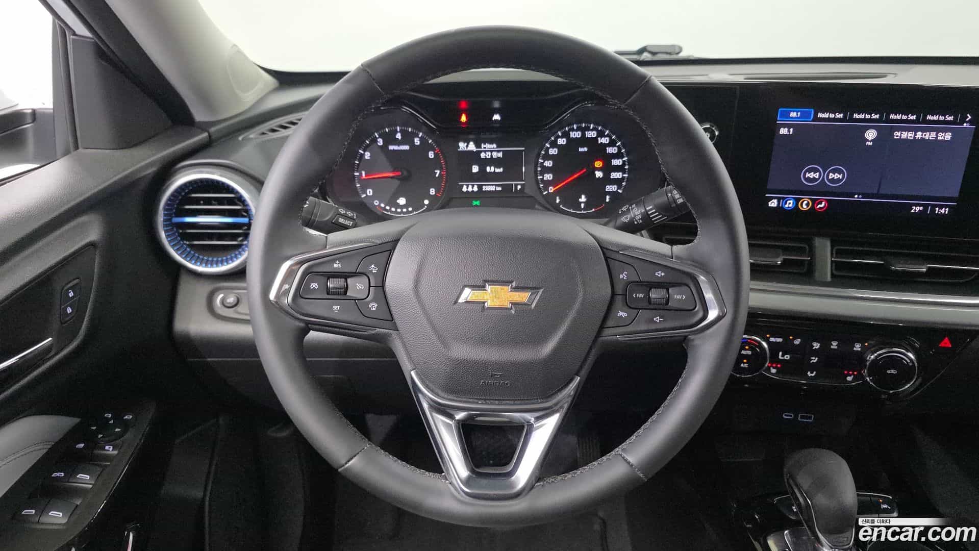 Trax Chevrolet 2023.7-OPTION-019
