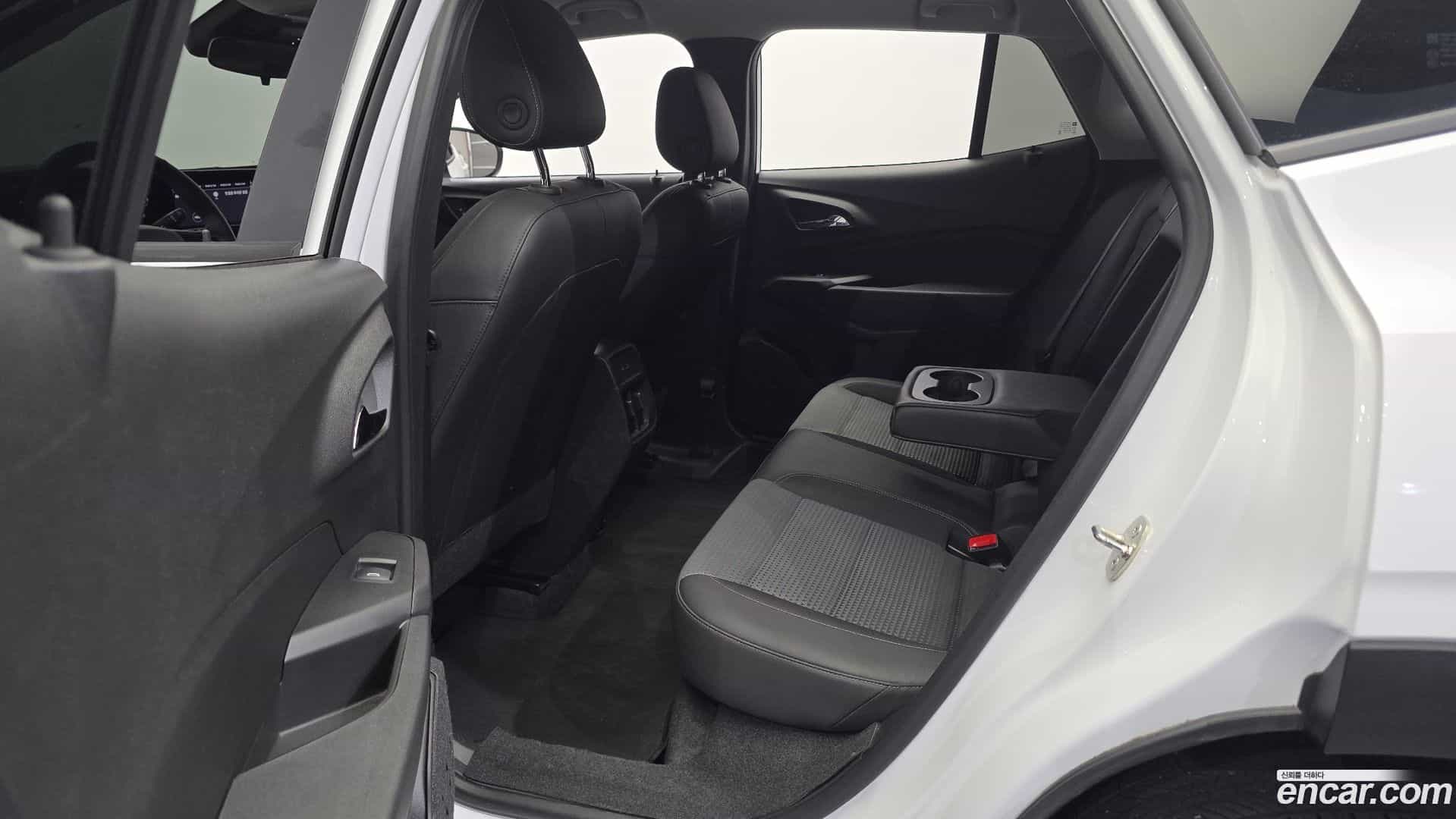 Trax Chevrolet 2023.7-INNER-036
