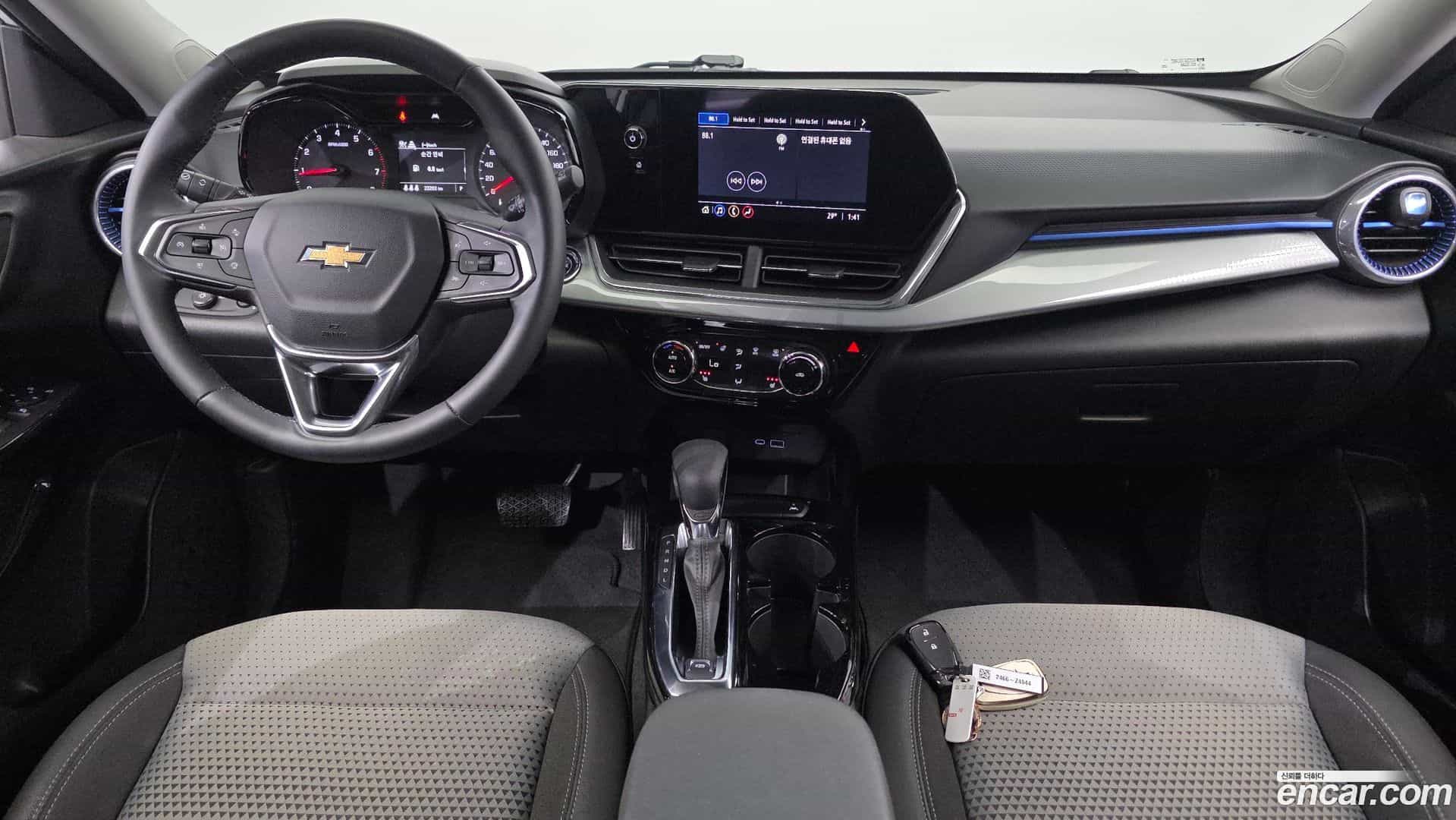 Trax Chevrolet 2023.7-OPTION-040