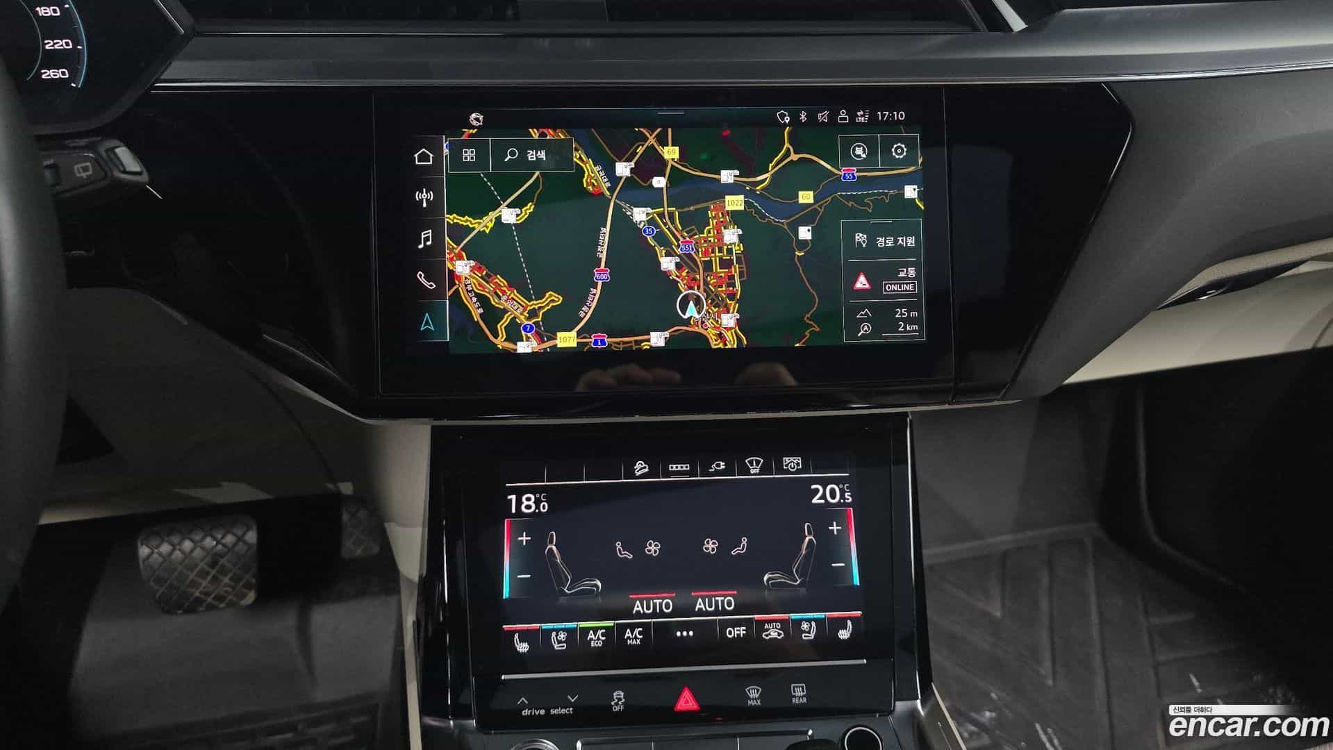 e-tron Audi 2021.10-OPTION-020