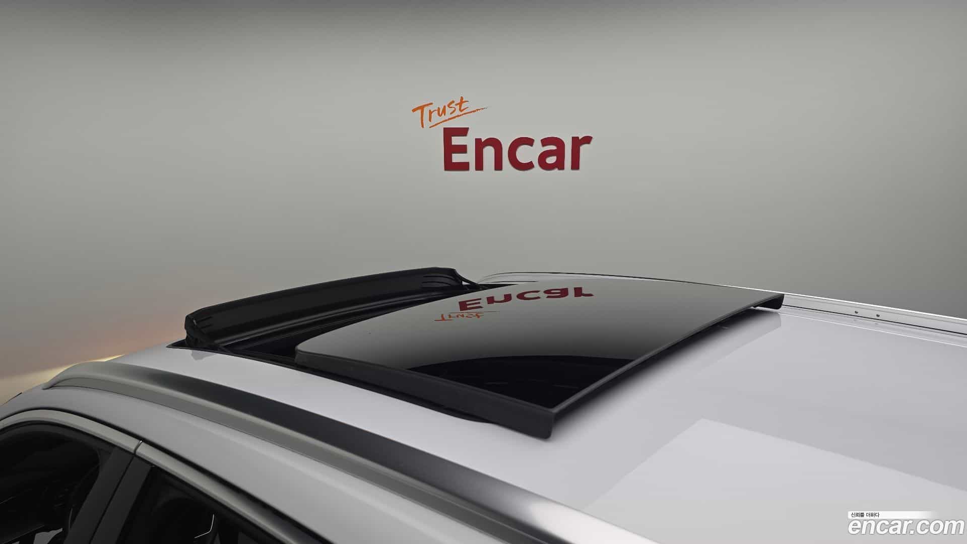 e-tron Audi 2021.10-OPTION-023