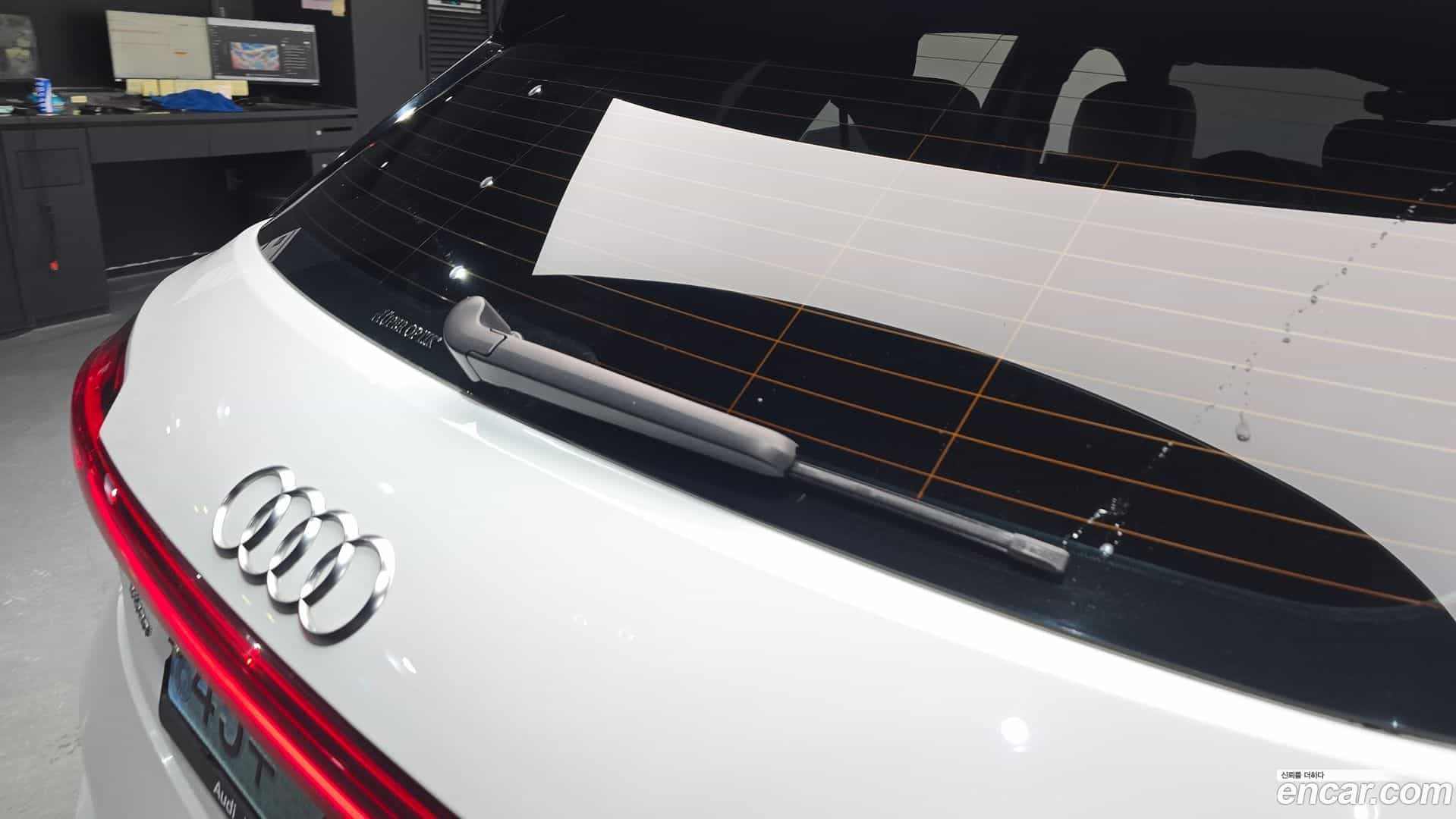 e-tron Audi 2021.10-OPTION-050