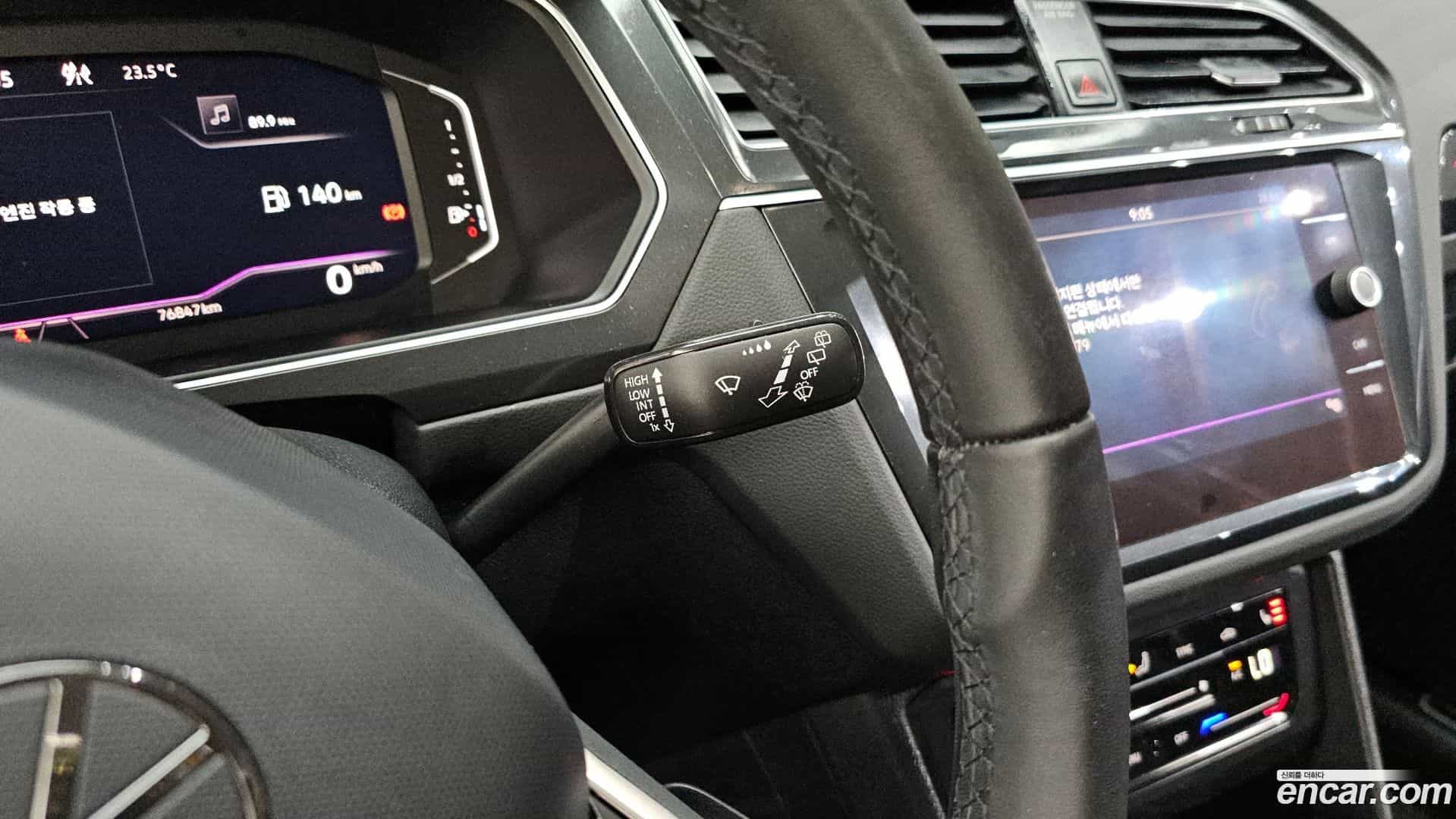 Tiguan Volkswagen 2021.7-OPTION-023
