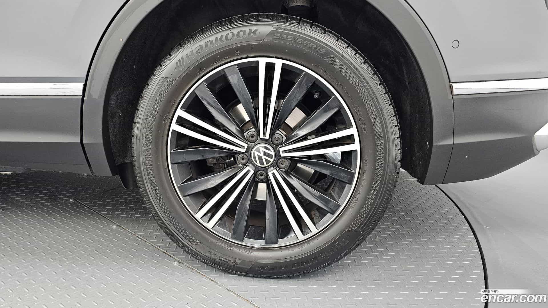 Tiguan Volkswagen 2021.7-OUTER-031