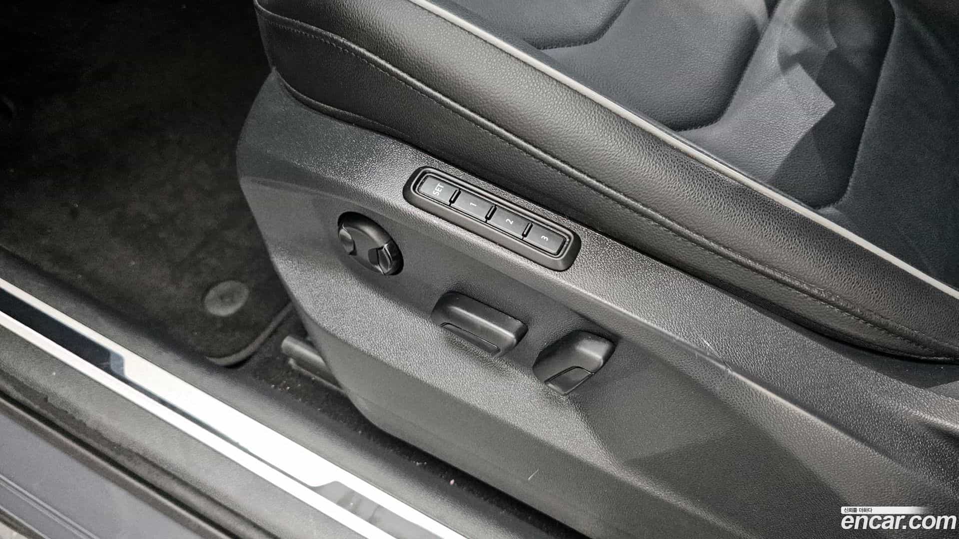 Tiguan Volkswagen 2021.7-OPTION-040