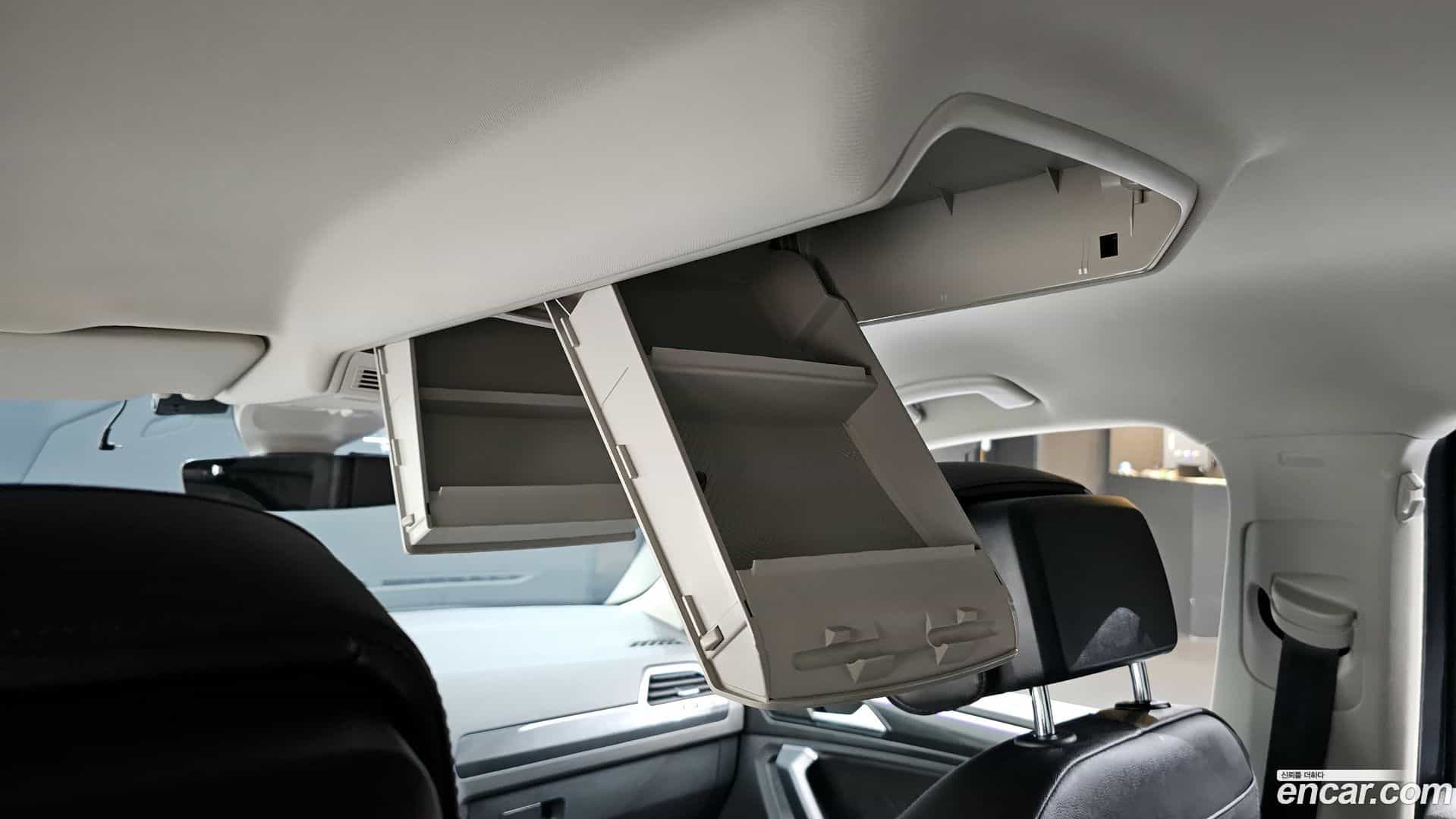 Tiguan Volkswagen 2021.7-OPTION-042