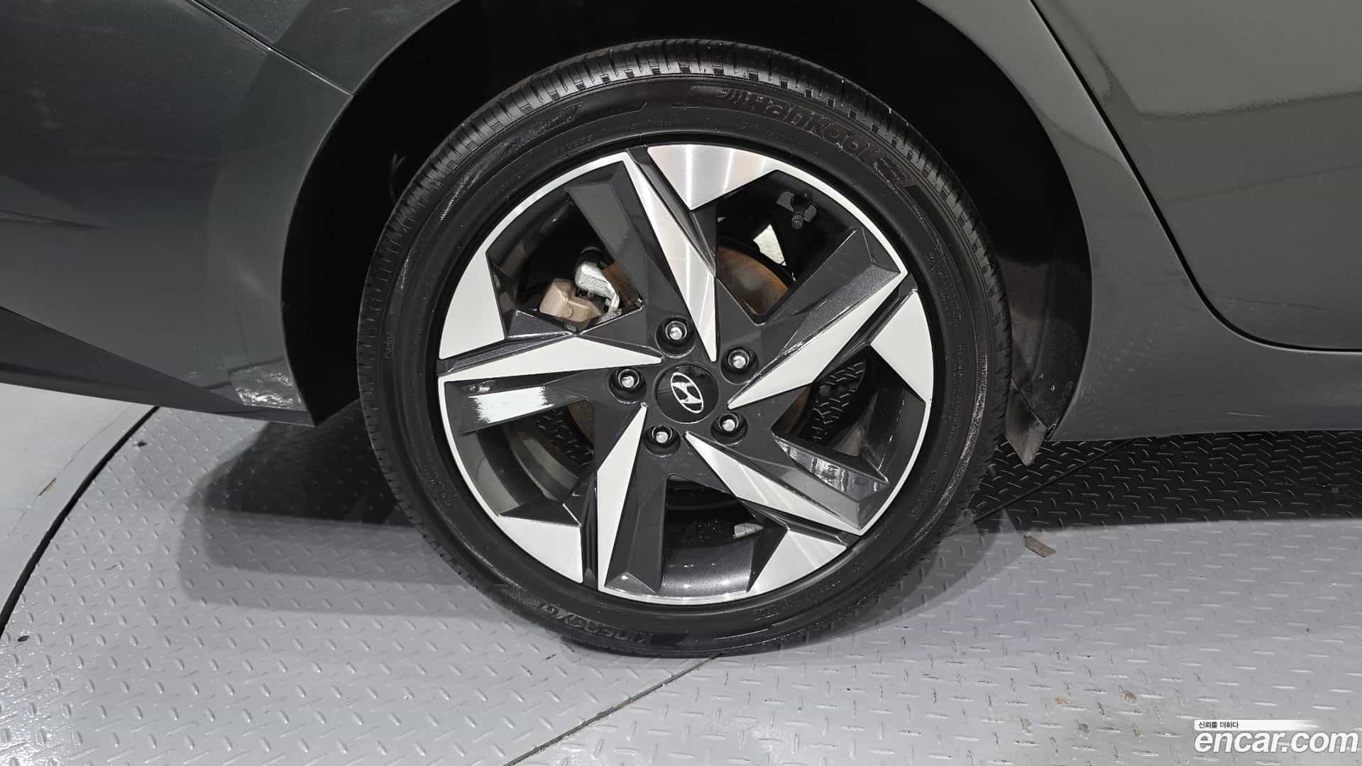 AVANTE Hyundai 2022.5-OUTER-005