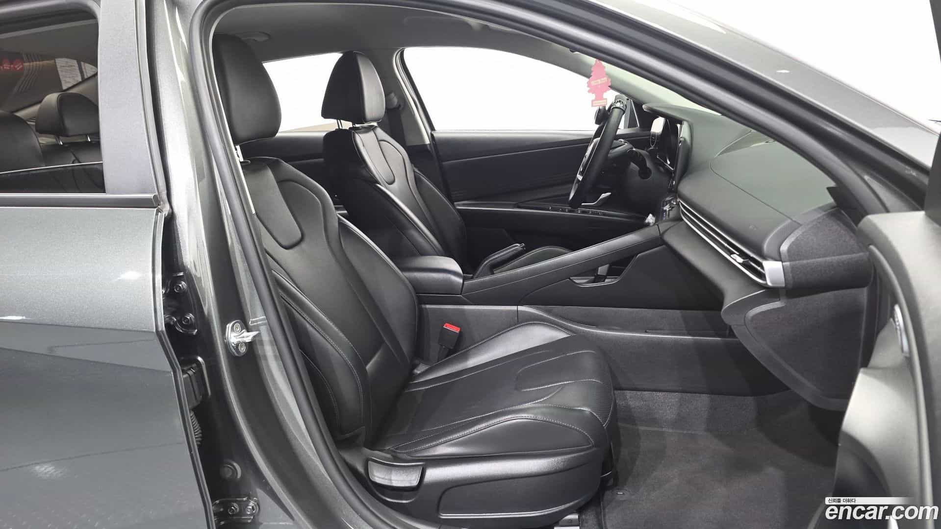 AVANTE Hyundai 2022.5-OPTION-015